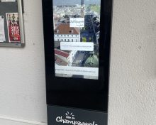 Installation d’une borne tactile – affichage légal